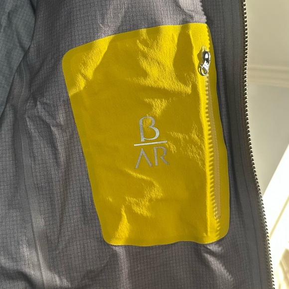 Arc’teryx Beta AR | Gortex Shell Rain Jacket | Men’s Medium | New Condition! - Picture 10 of 11